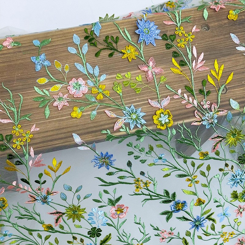 Sewing In Textile - 90x130cm Floral Vine Embroidered Tulle Lace