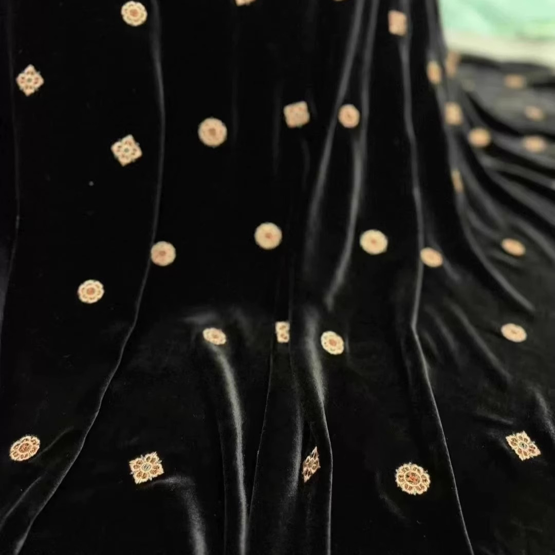 135CM Wide Black Green Embroid - đánh giá và giá Sewing Velvet Fabric